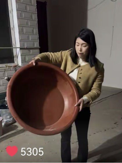 六元永安 四十年不壞的塑料盆，映照的不僅是回憶